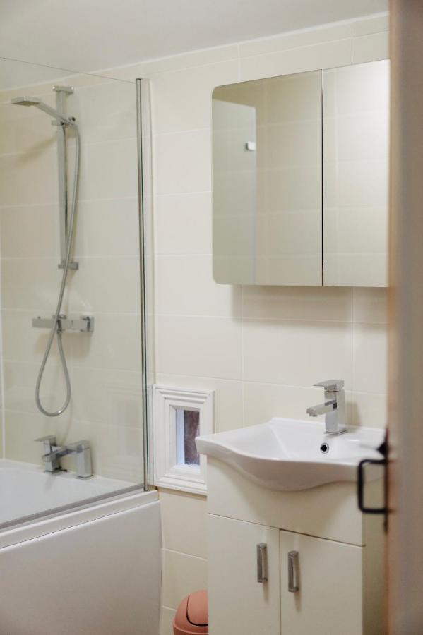 Parc Farm Cottage, Flintshire, North Wales Holiday home Rhydymwyn